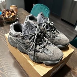Yeezy 500 ‘Granite’ 7.5
